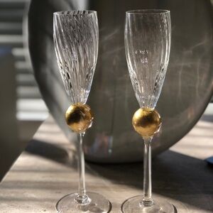 2 Union Street MANHATTAN Signed Pair Champagne Flute Glasses Gold Ball In Box